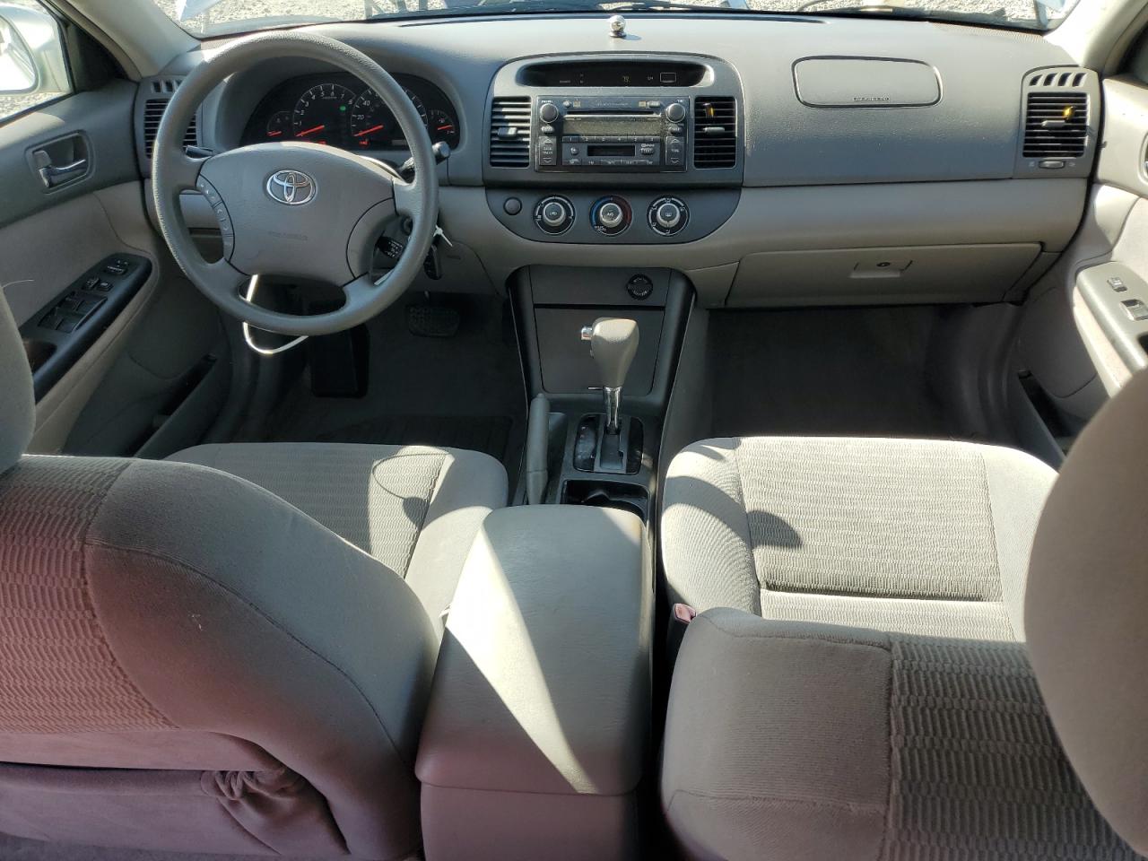 2005 Toyota Camry Le VIN: 4T1BE32K05U580940 Lot: 82321675