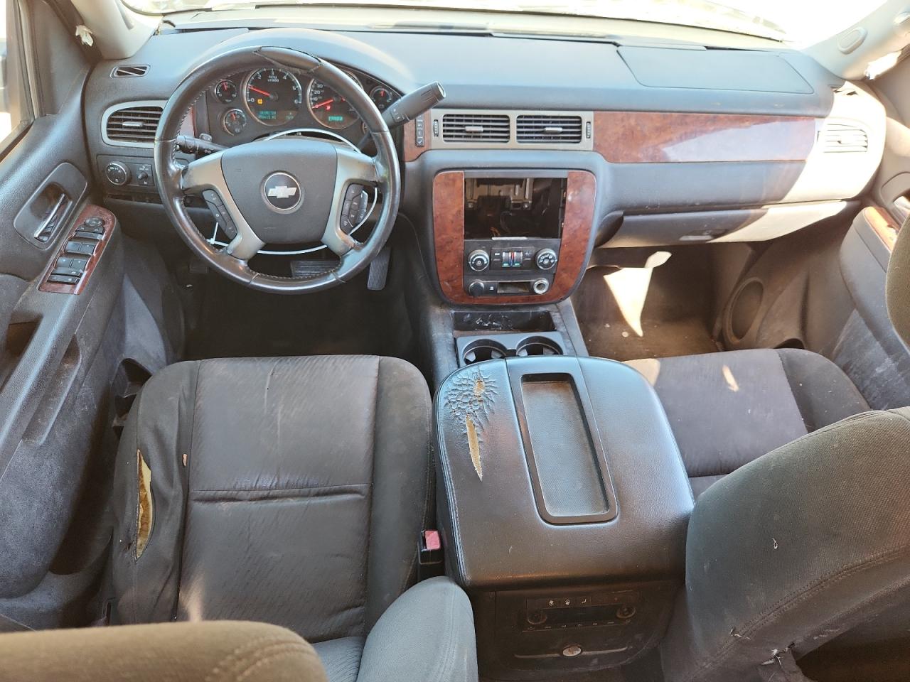 2011 Chevrolet Tahoe C1500 Ls VIN: 1GNSCAE02BR373786 Lot: 82556935