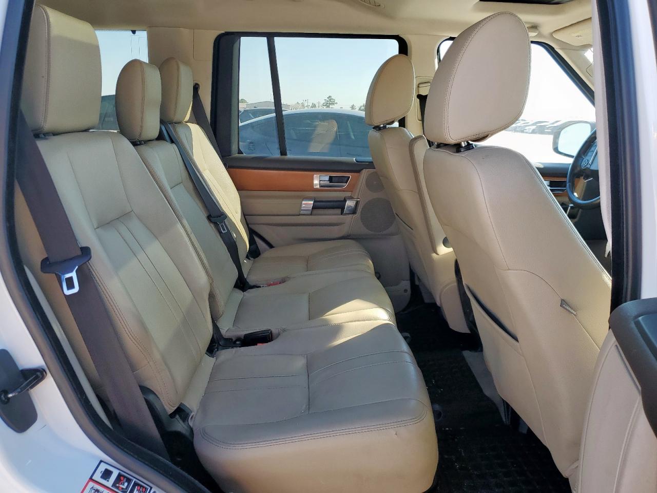 2015 Land Rover Lr4 Hse VIN: SALAG2V62FA747877 Lot: 86790455