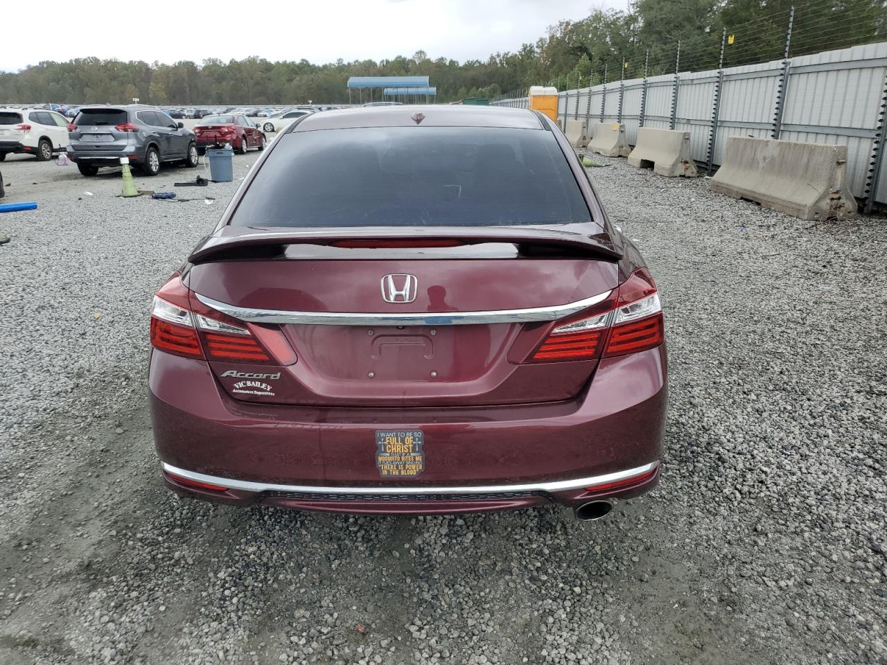 2017 Honda Accord Exl VIN: 1HGCR2F89HA292301 Lot: 85081635
