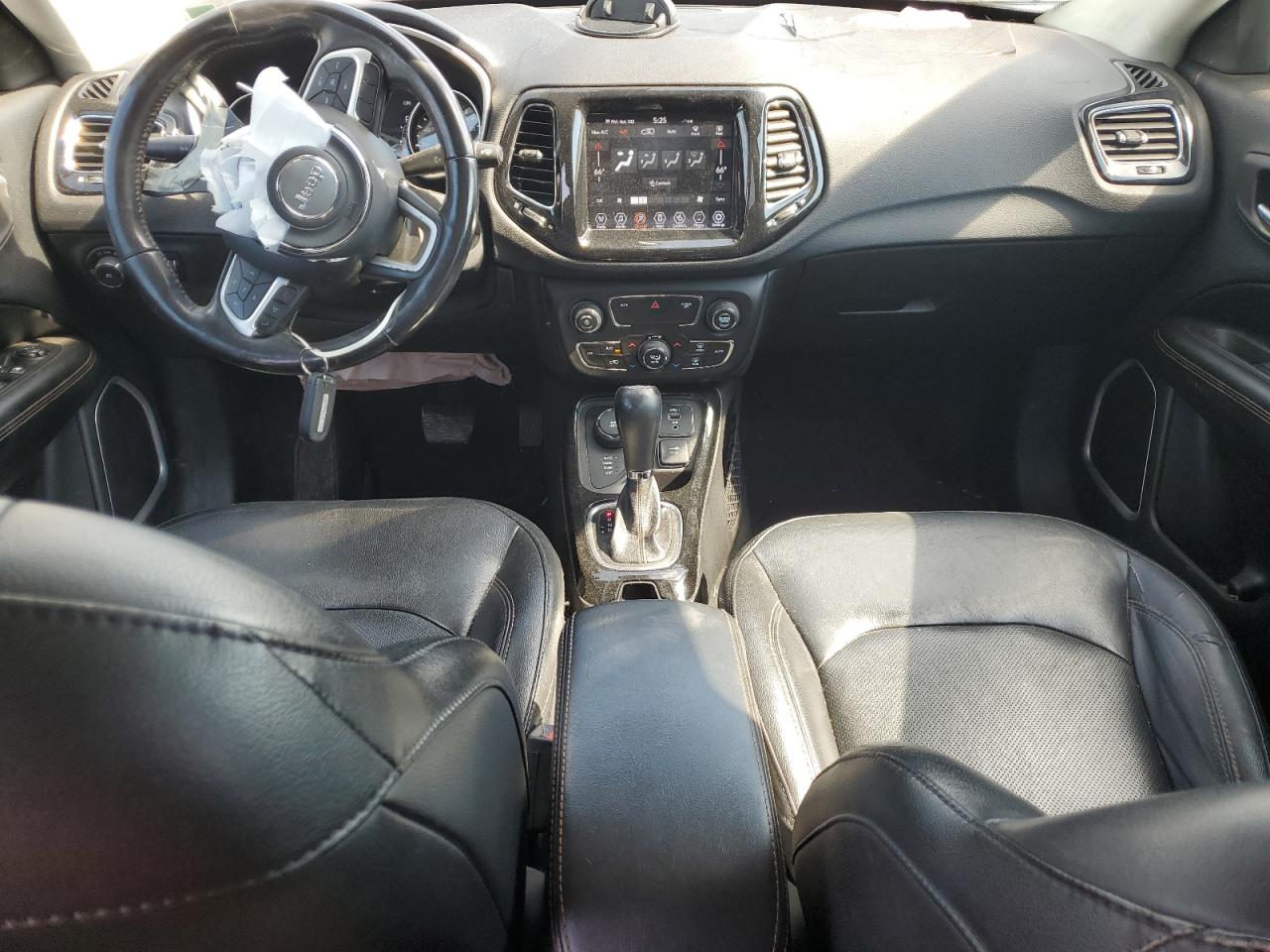 2019 Jeep Compass Limited VIN: 3C4NJDCB1KT621065 Lot: 81983025