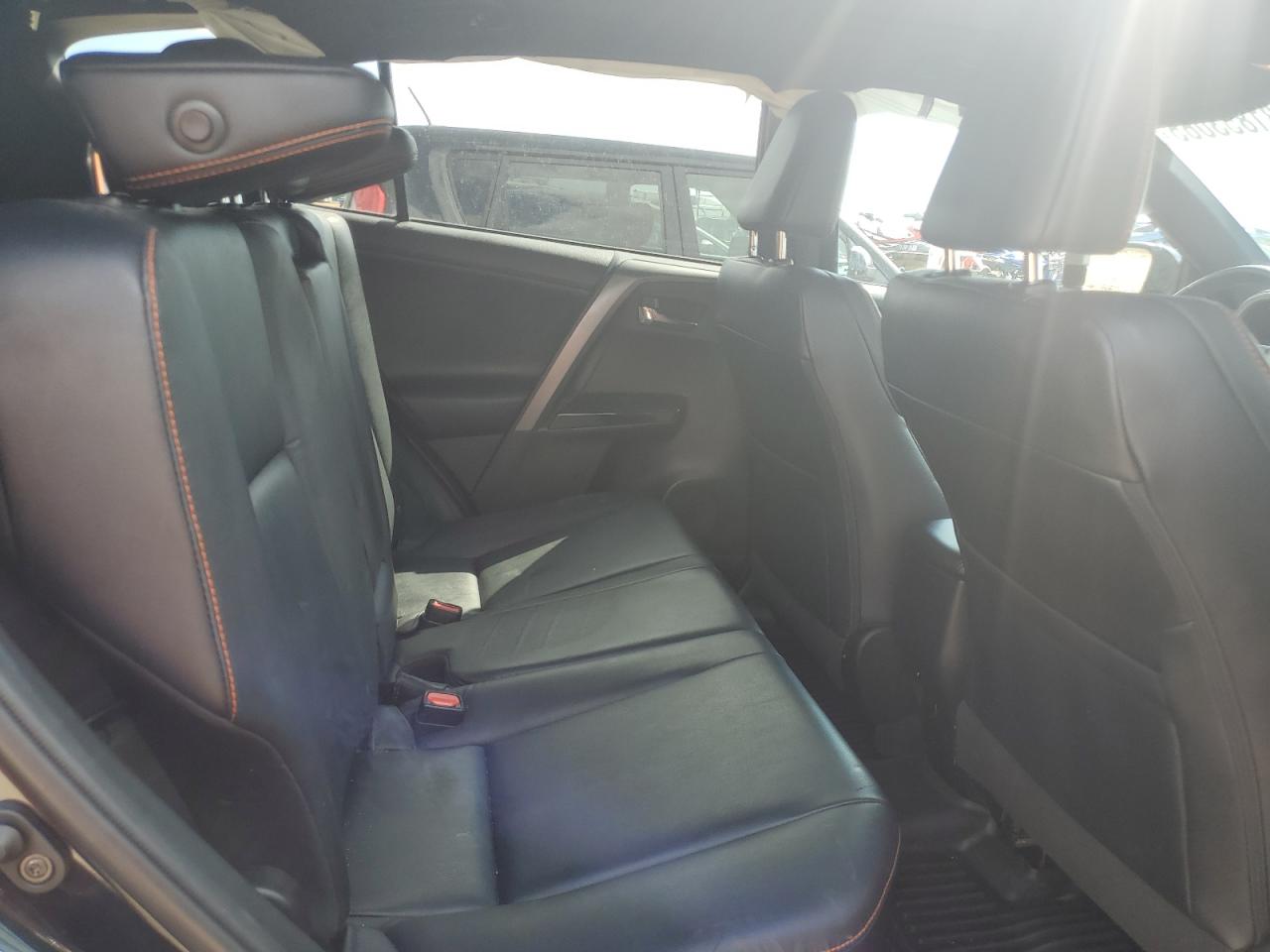 2017 Toyota Rav4 Se VIN: 2T3NFREV3HW332356 Lot: 81853065