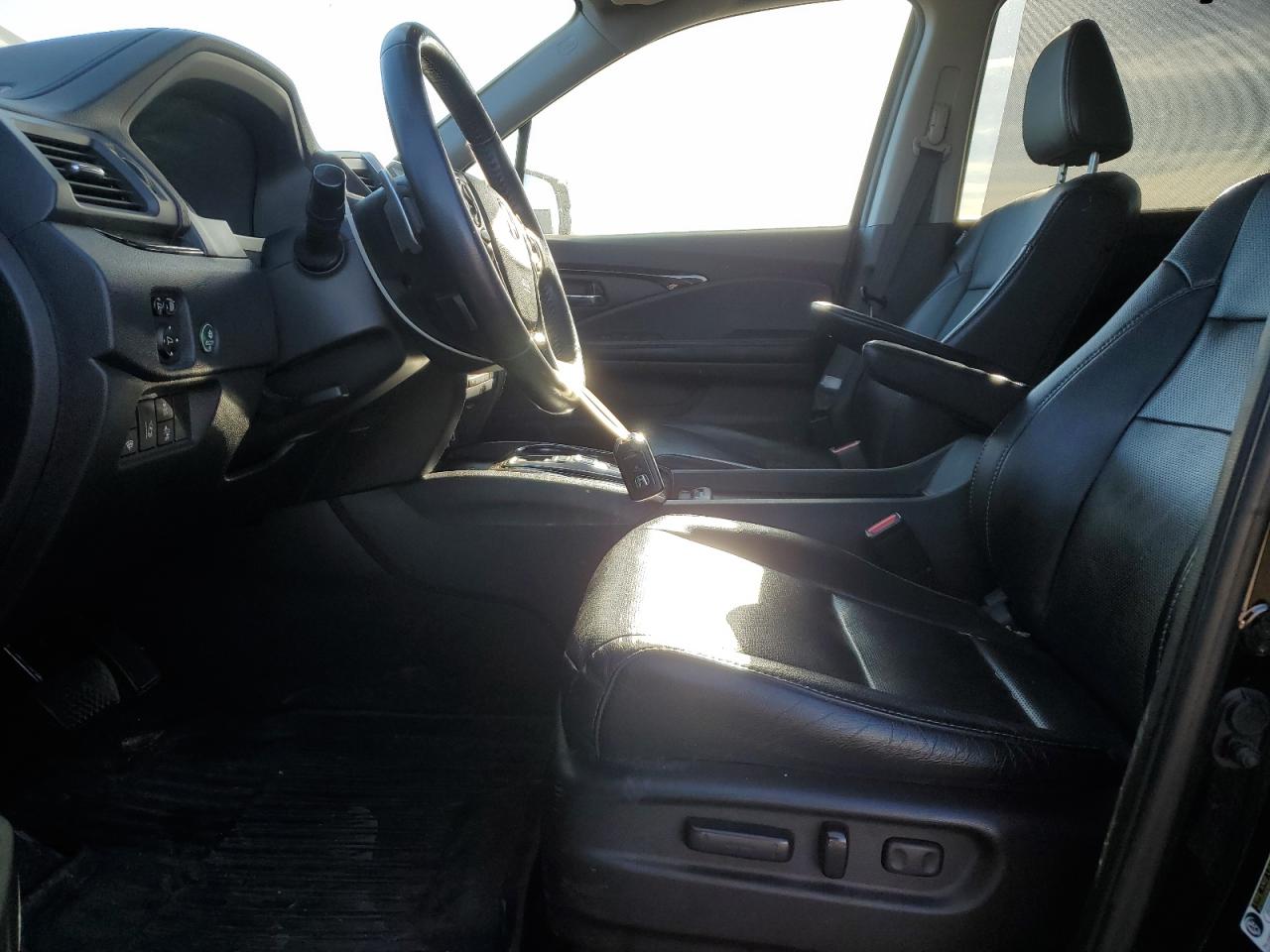 2017 Honda Pilot Touring VIN: 5FNYF6H90HB500972 Lot: 84559435