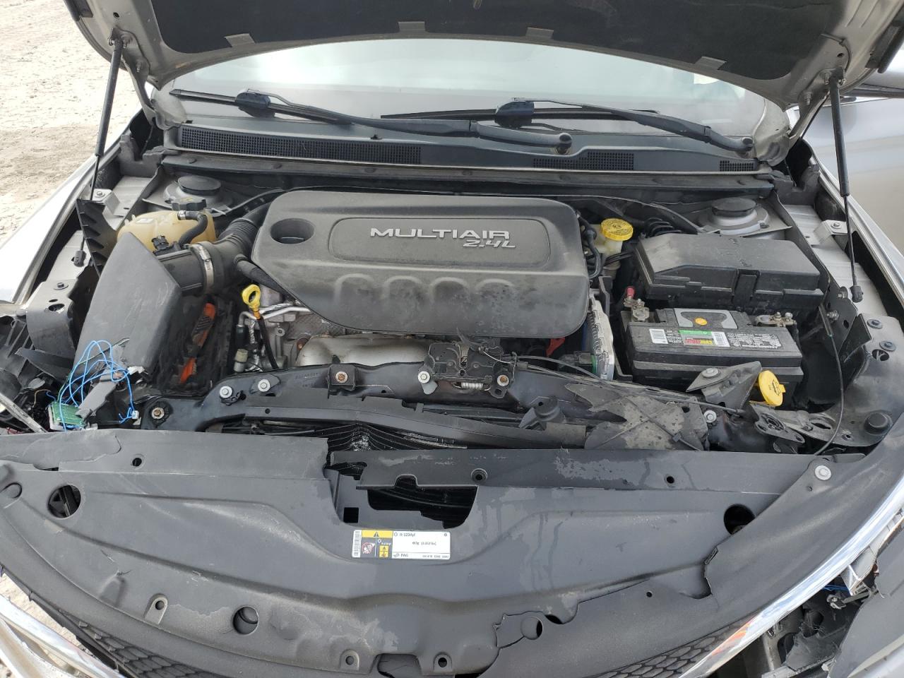 2015 Chrysler 200 Limited VIN: 1C3CCCAB4FN722304 Lot: 85872805