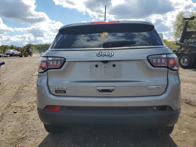  JEEP COMPASS 2018 Серебристый