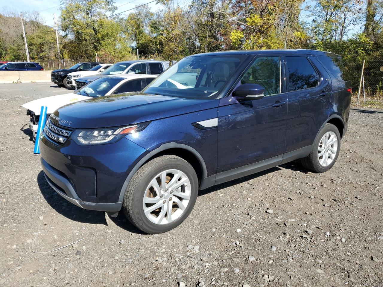 2017 Land Rover Discovery Hse blue null diesel SALRRBBK2HA036780 photo #1