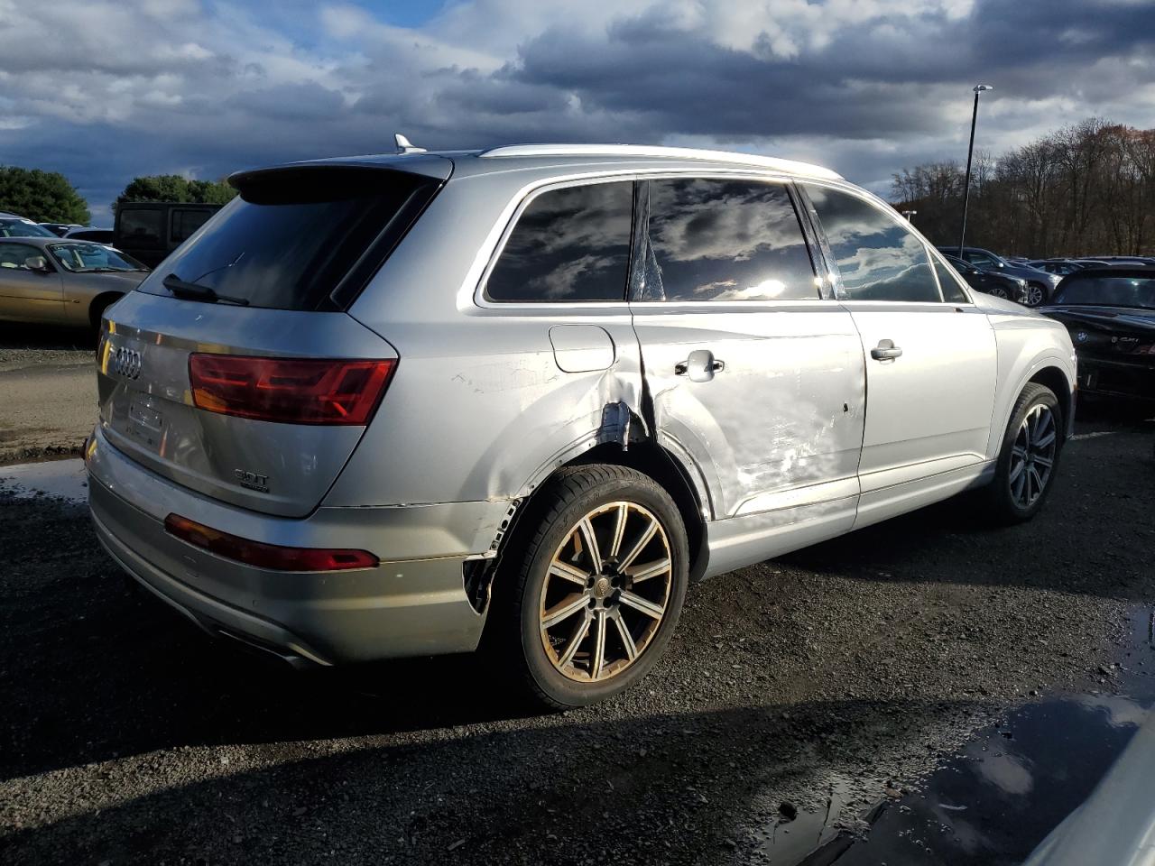 2017 Audi Q7 Premium Plus silver suv gas WA1LAAF76HD009093 photo #4