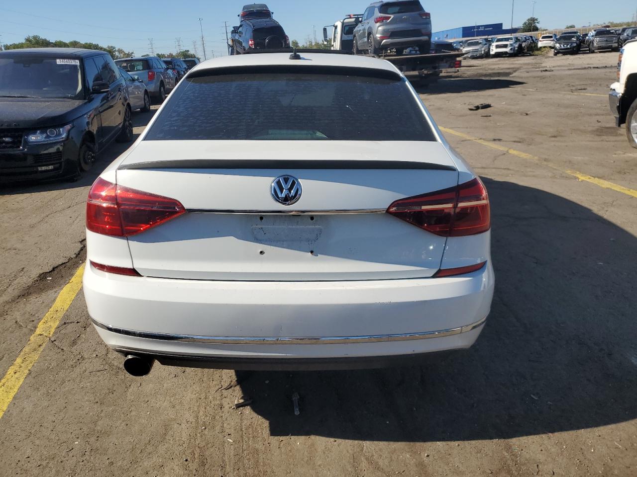 2017 Volkswagen Passat Se VIN: 1VWBT7A3XHC038585 Lot: 85599675