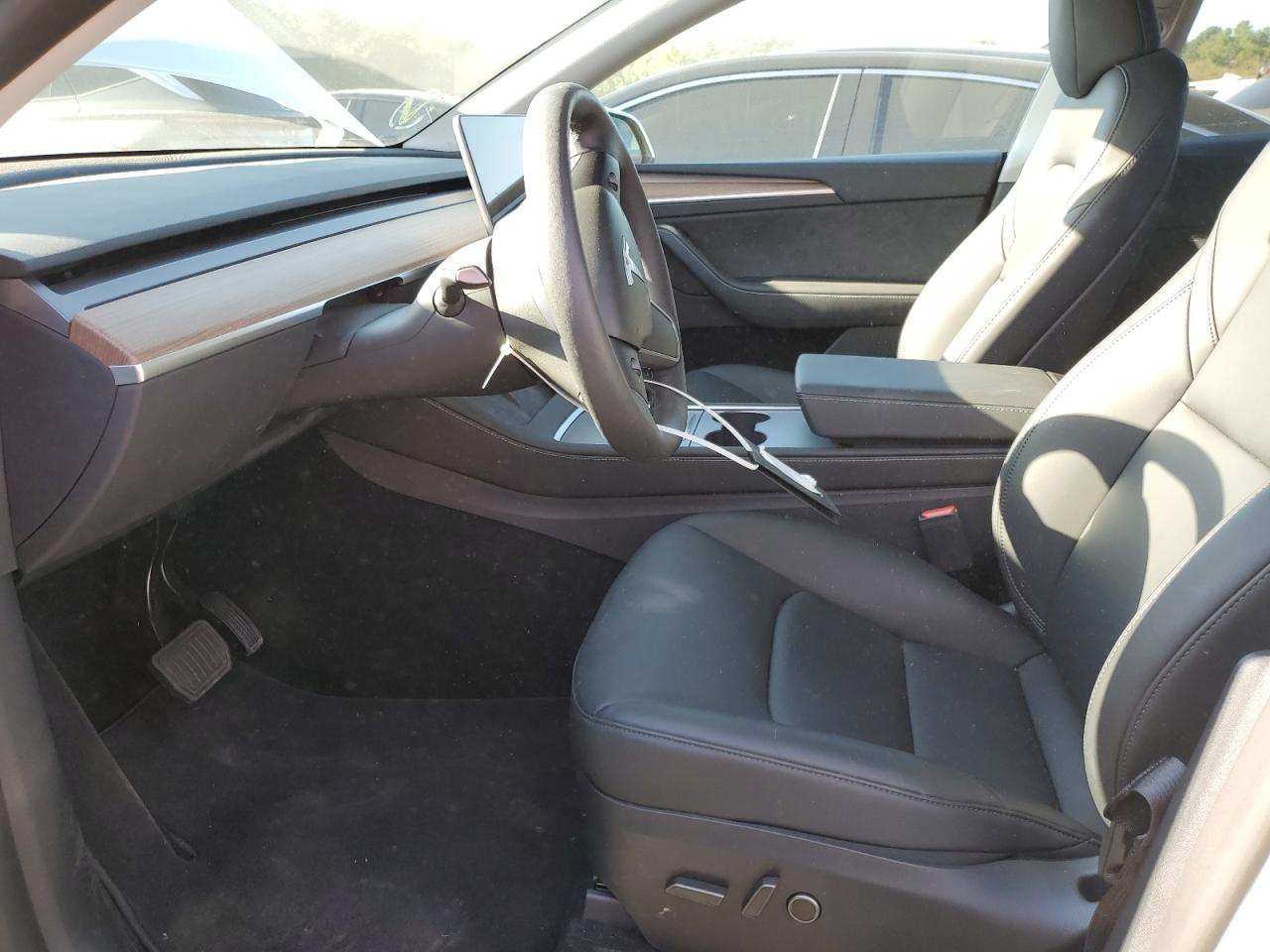 2025 Tesla Model Y VIN: 7SAYGDED9SF239300 Lot: 71041435