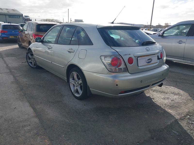 2002 LEXUS IS 200 2.0 SPORT CROSS 5DR