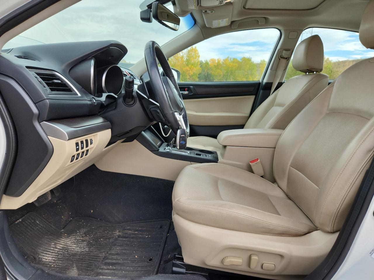 2017 Subaru Legacy 2.5I Limited VIN: 4S3BNAN68H3004417 Lot: 85893195