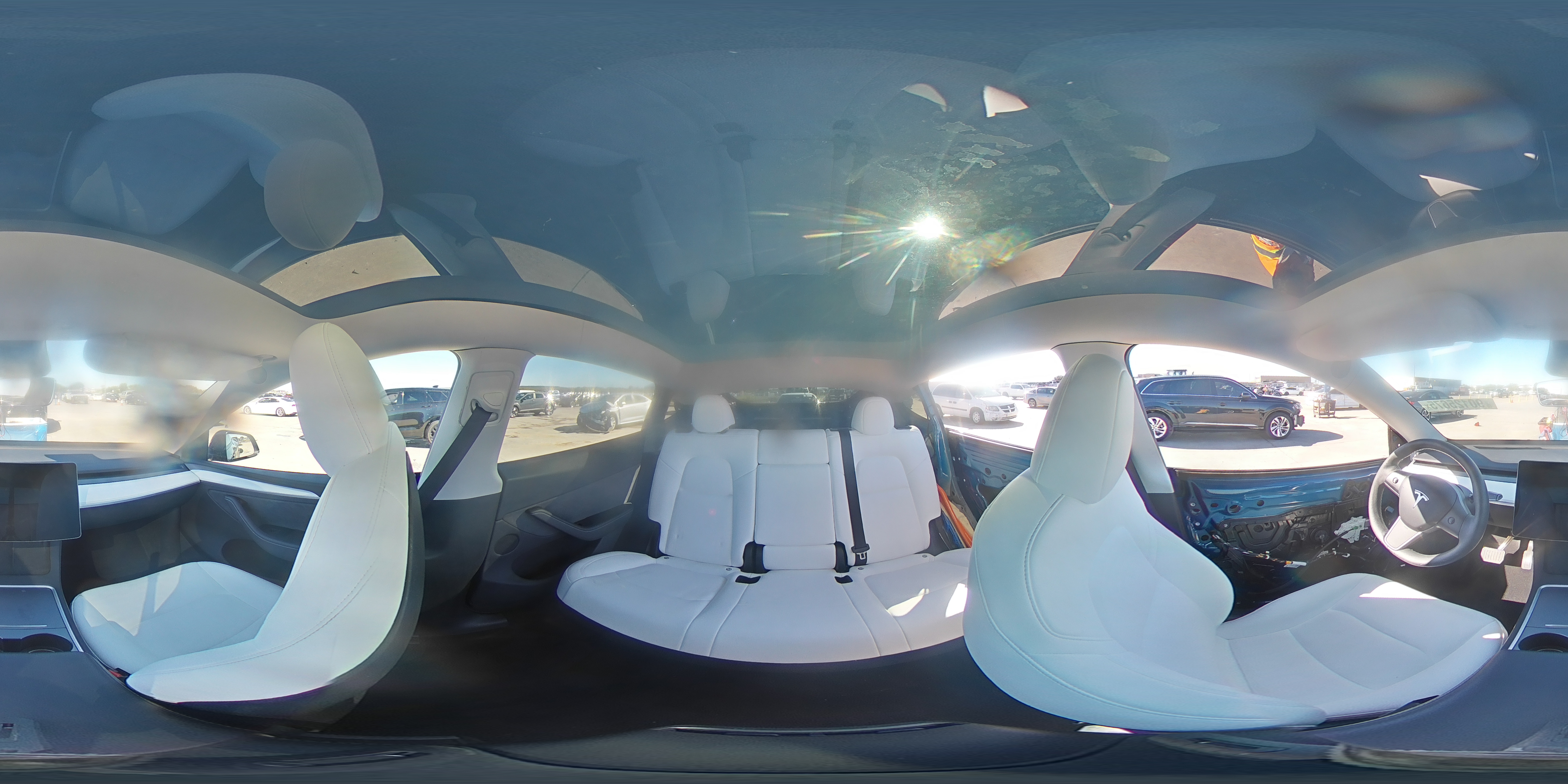 2024 Tesla Model Y VIN: 7SAYGDEE9RA232539 Lot: 90125675