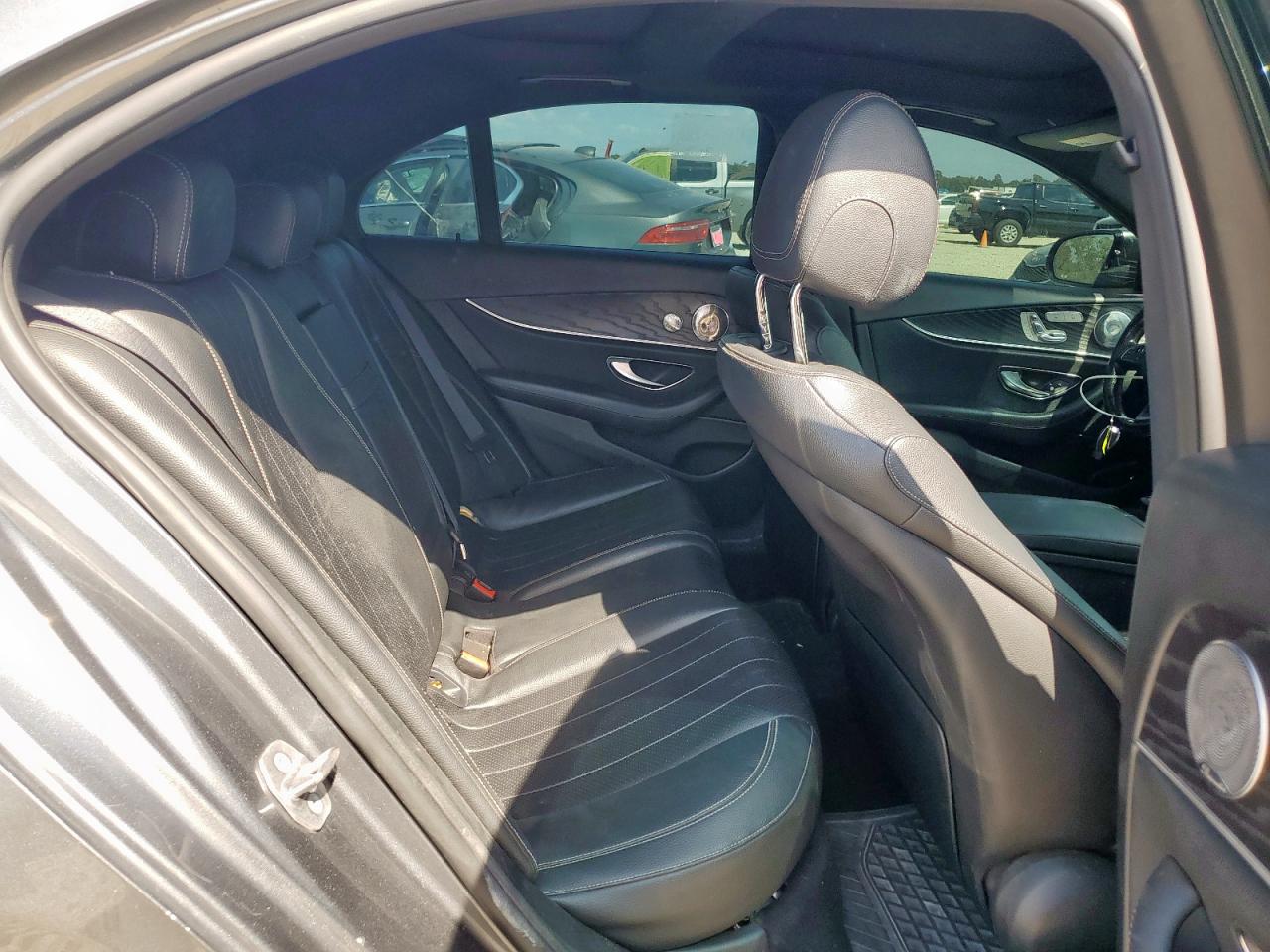 2017 Mercedes-Benz E 300 VIN: WDDZF4JB2HA207949 Lot: 85328425