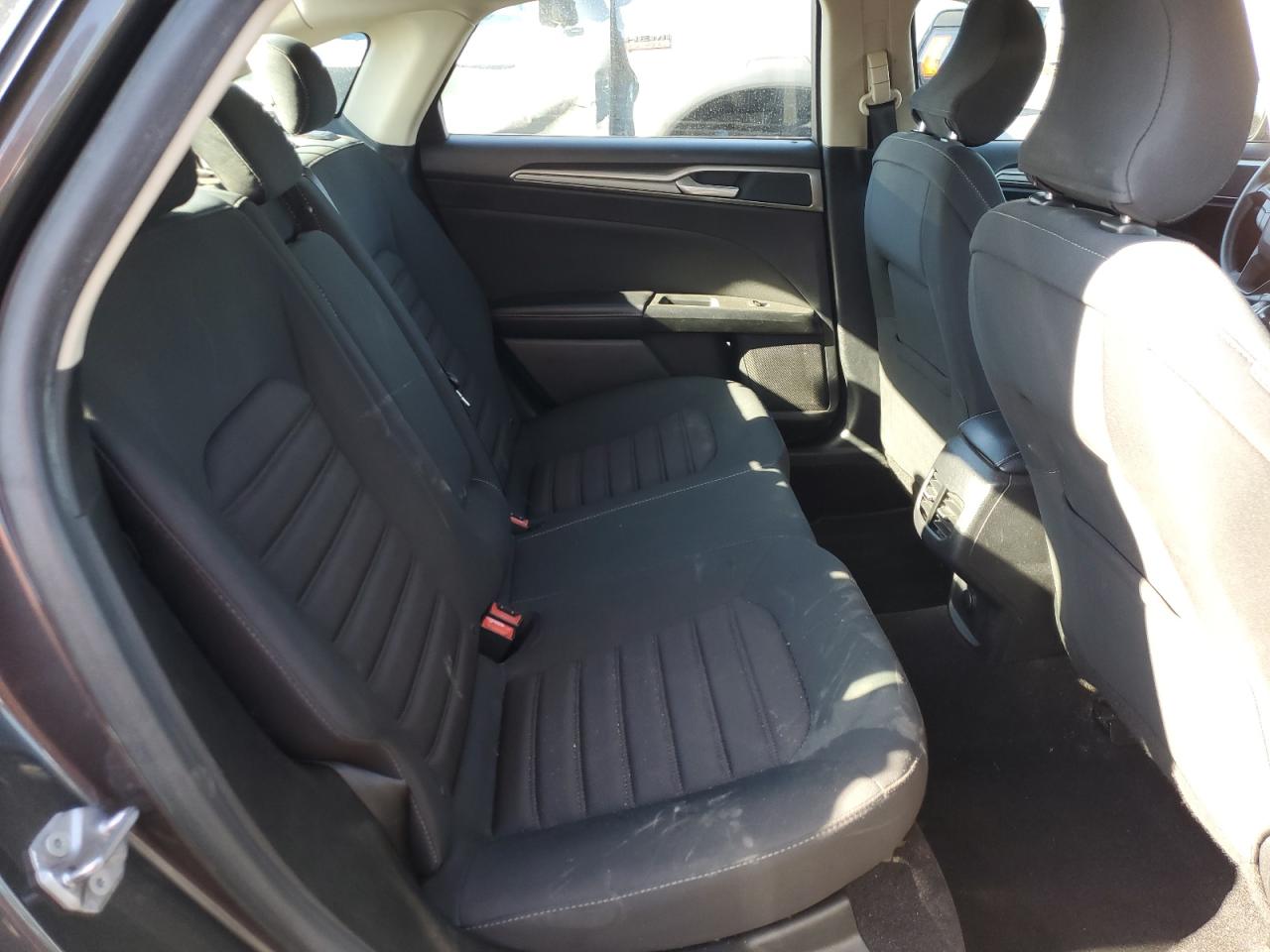 2019 Ford Fusion Se VIN: 3FA6P0LU3KR202313 Lot: 82335995