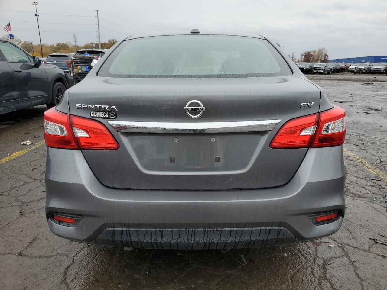 2018 Nissan Sentra S VIN: 3N1AB7AP4JL632042 Lot: 90471025