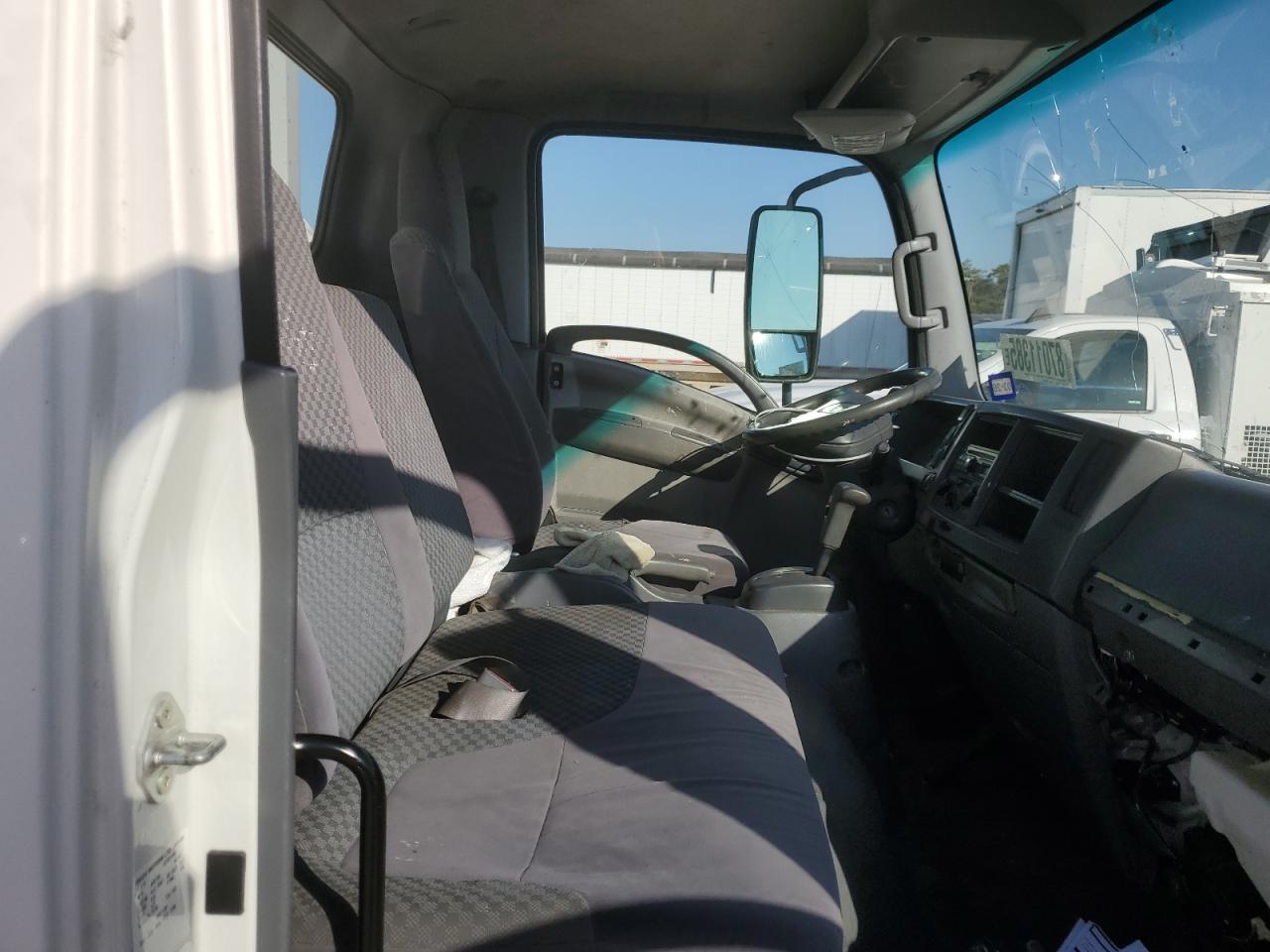 2013 Isuzu Npr Hd Box Truck VIN: JALC4W162D7001069 Lot: 87011385