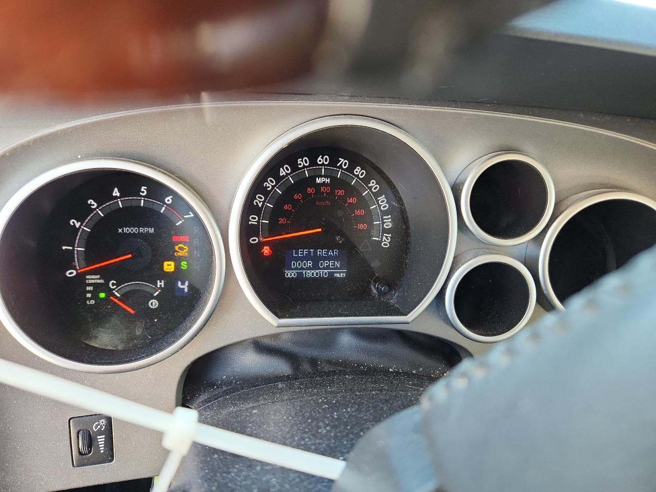 2014 Toyota Sequoia Platinum VIN: 5TDDW5G19ES108018 Lot: 86131725