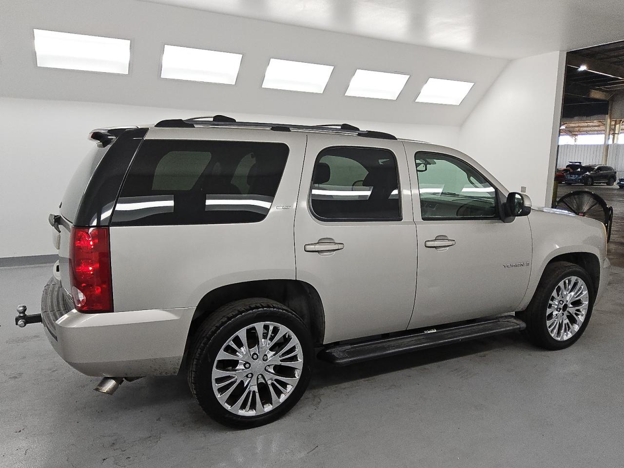 2007 GMC Yukon VIN: 1GKFC13J37J104616 Lot: 81301835