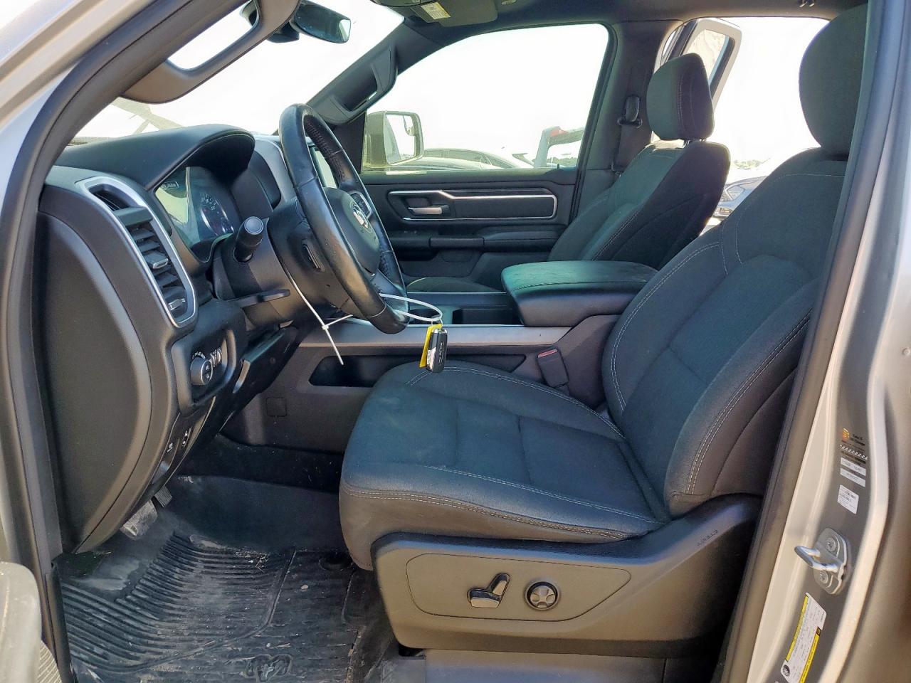 2019 Ram 1500 Big Horn/Lone Star VIN: 1C6SRFBT2KN865560 Lot: 84998845