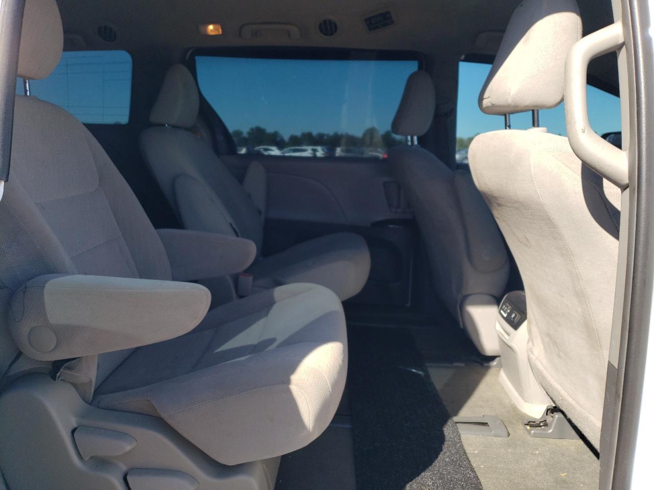 2015 Toyota Sienna VIN: 5TDZK3DC3FS628471 Lot: 85879195