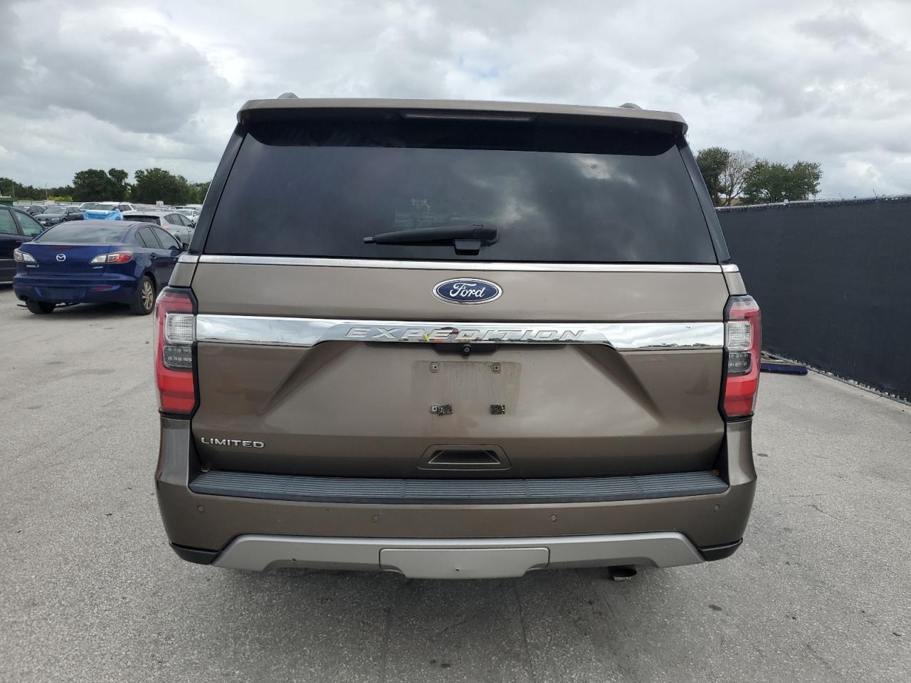 2018 Ford Expedition Limited VIN: 1FMJU1KT7JEA41926 Lot: 84917005