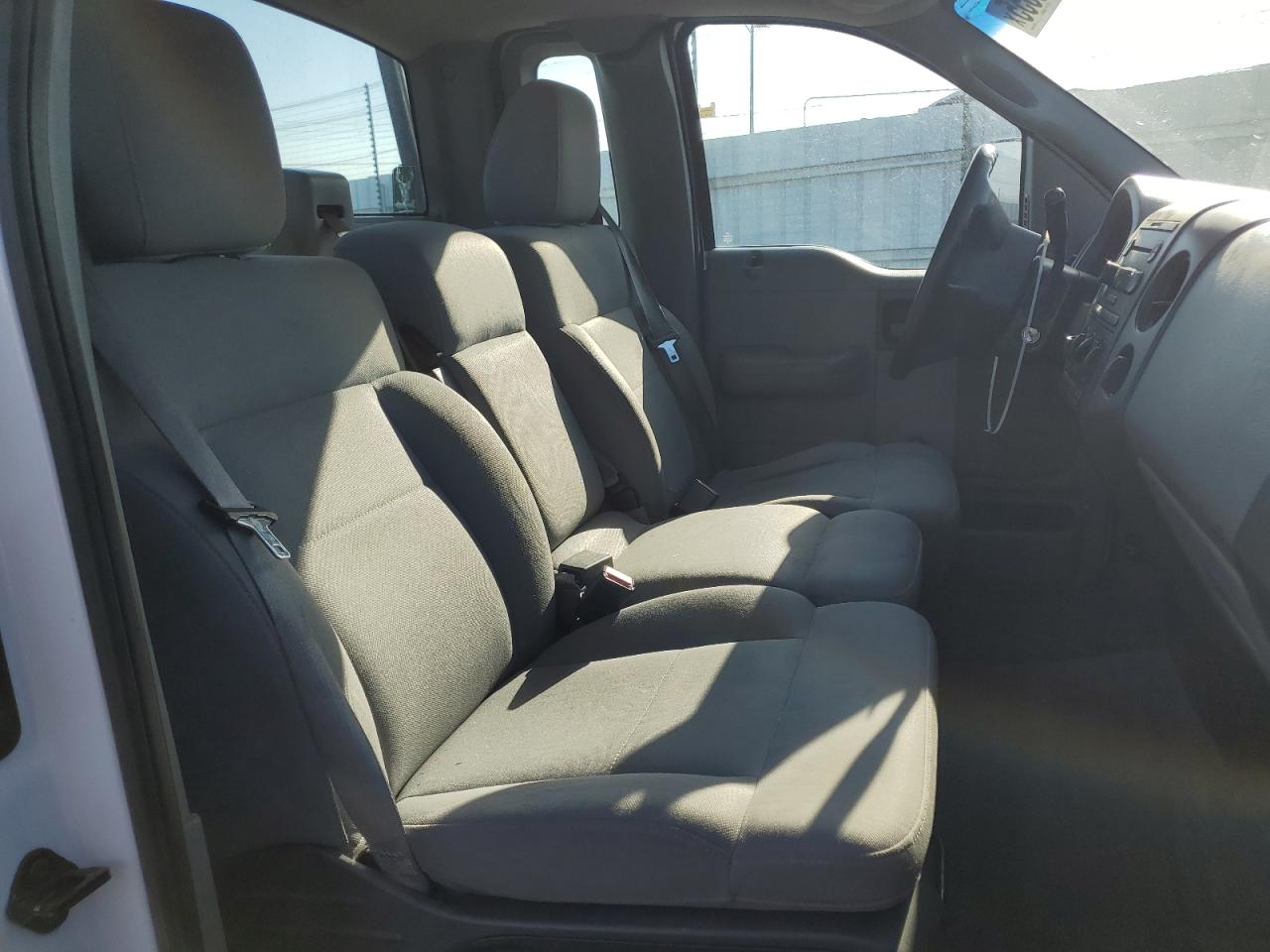 2006 Ford F150 VIN: 1FTRF12266NA39035 Lot: 82610355