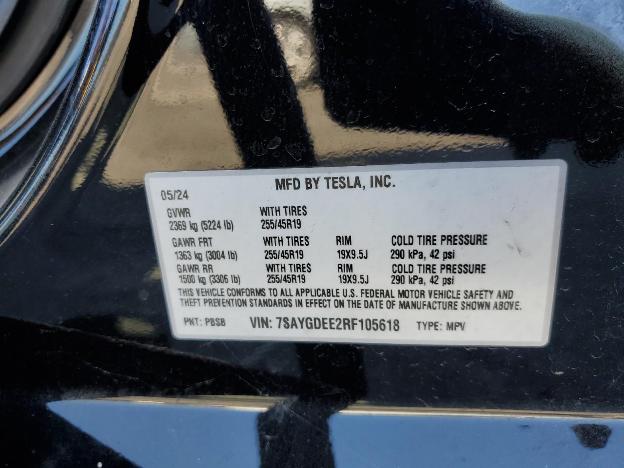 2024 Tesla Model Y VIN: 7SAYGDEE2RF105618 Lot: 90514195