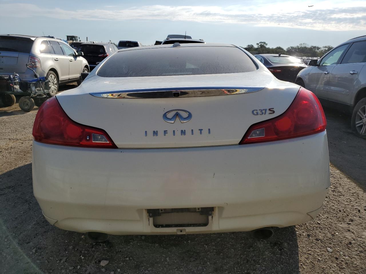 2008 Infiniti G37 Base VIN: JNKCV64E58M111413 Lot: 84220345