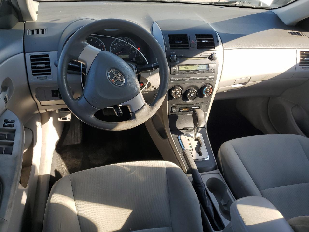 2010 Toyota Corolla Base VIN: 2T1BU4EE6AC413671 Lot: 82382365