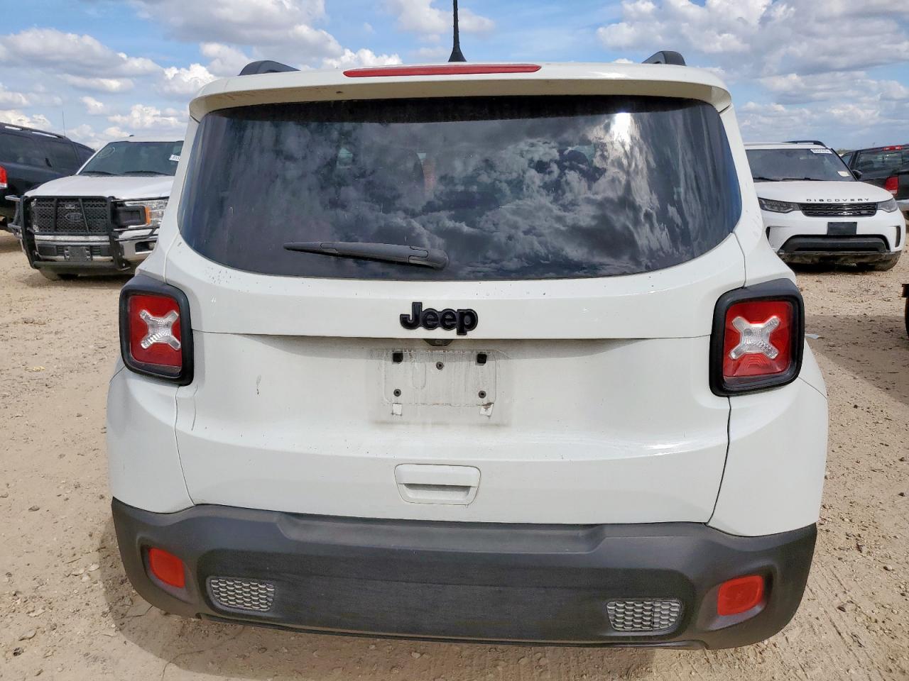 2018 Jeep Renegade Latitude VIN: ZACCJABB7JPG88833 Lot: 85779845