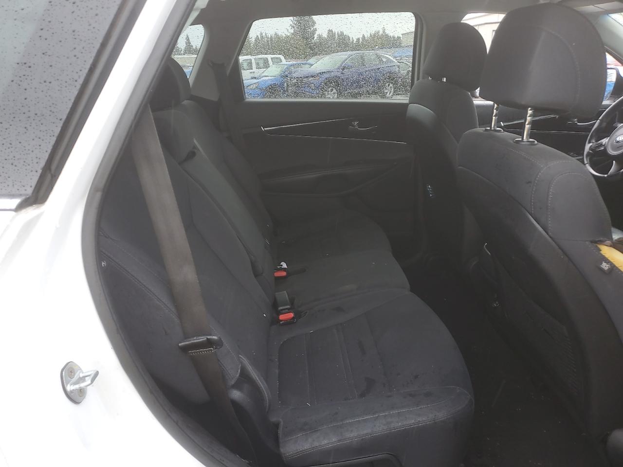 2017 Kia Sorento Lx VIN: 5XYPG4A32HG202550 Lot: 81950805