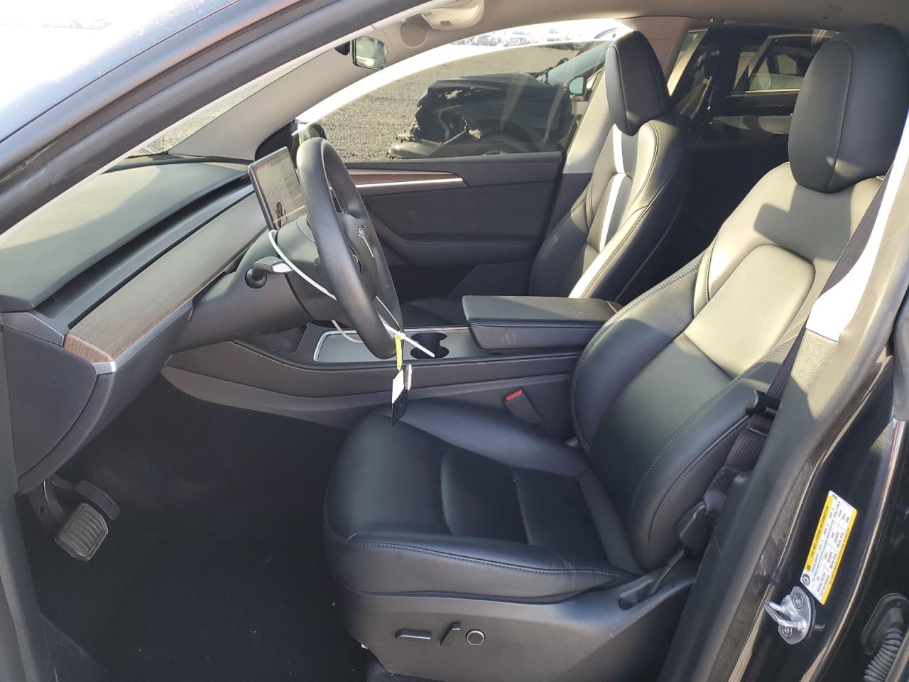 2024 Tesla Model Y VIN: 7SAYGDED7RF109428 Lot: 85563545