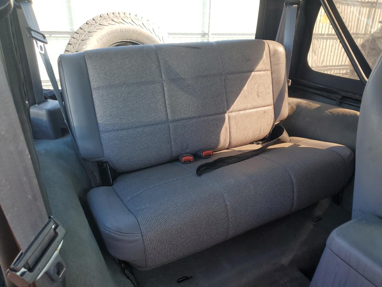 1998 Jeep Wrangler / Tj Sport VIN: 1J4FY19S1WP705803 Lot: 85846045