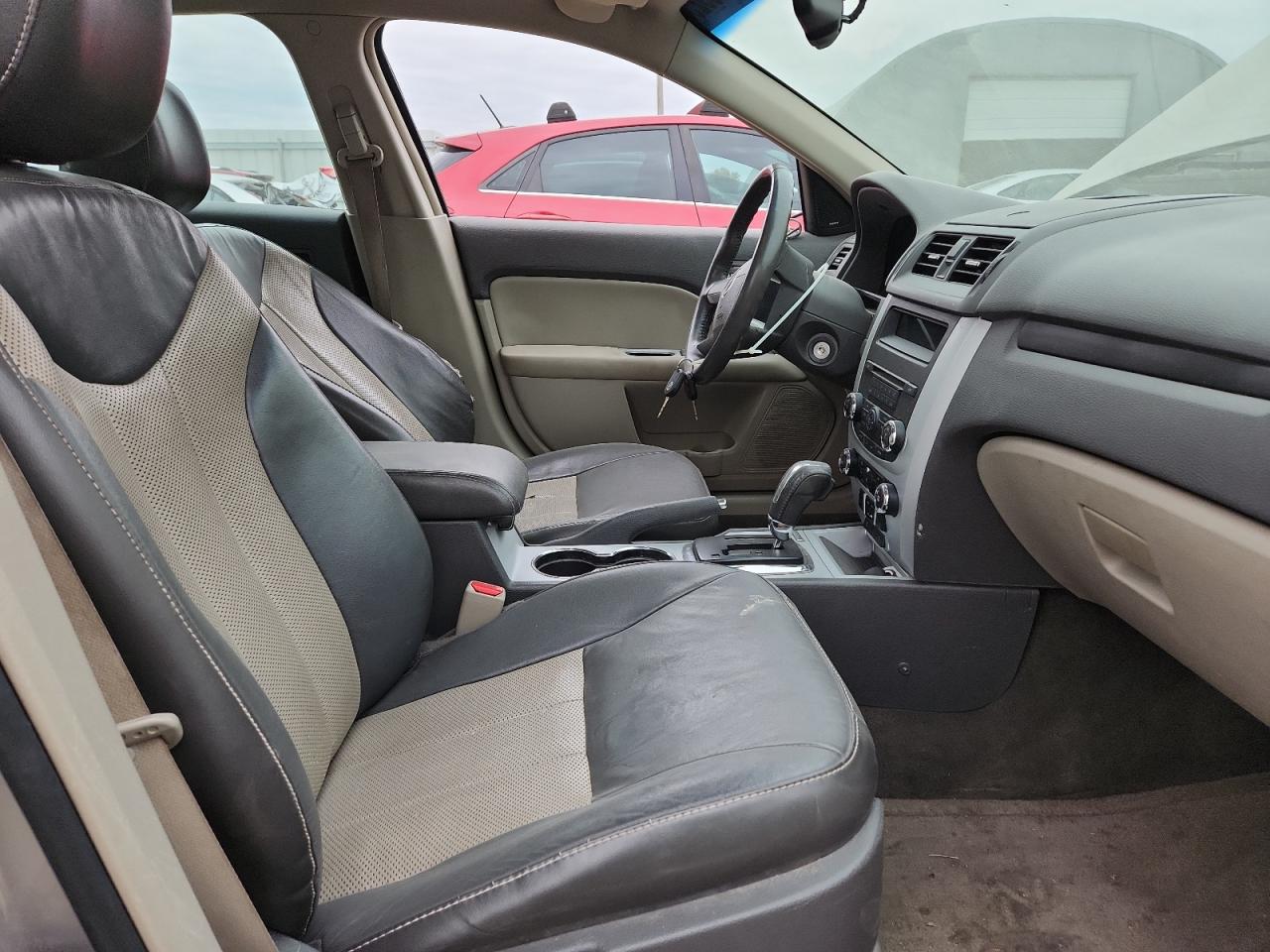 2010 Mercury Milan Premier VIN: 3MEHM0JG2AR635434 Lot: 90810925