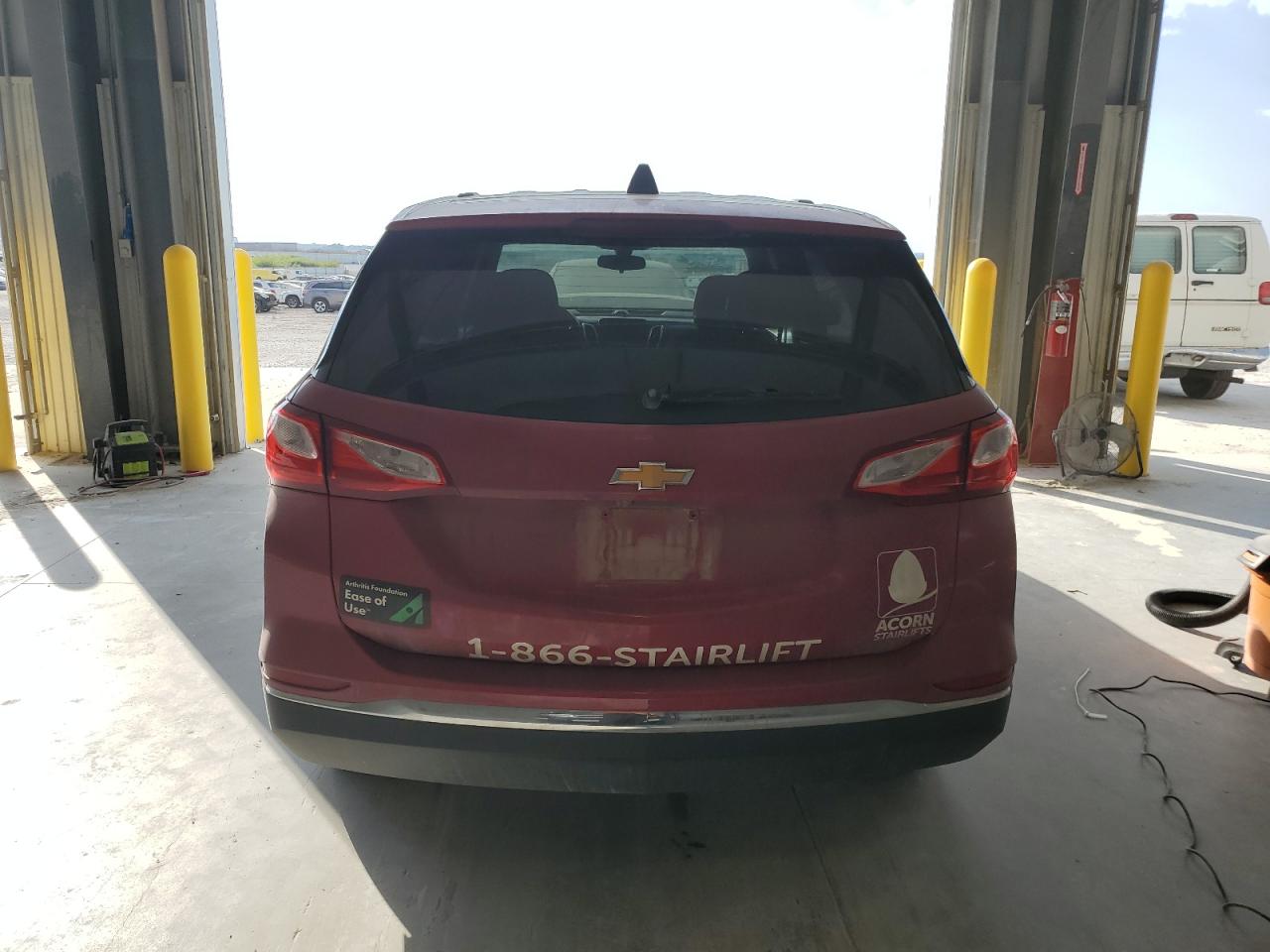 2019 Chevrolet Equinox Lt VIN: 2GNAXKEV2K6142383 Lot: 81062645