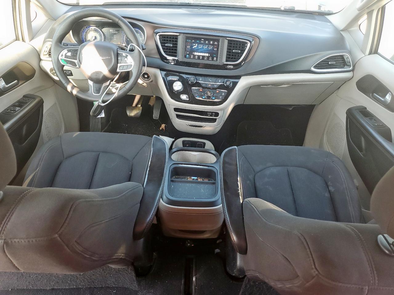 2018 Chrysler Pacifica Touring Plus VIN: 2C4RC1FG0JR157219 Lot: 84236895