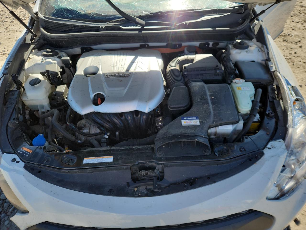 2015 Hyundai Sonata Hybrid VIN: KMHEC4A44FA132490 Lot: 82763595