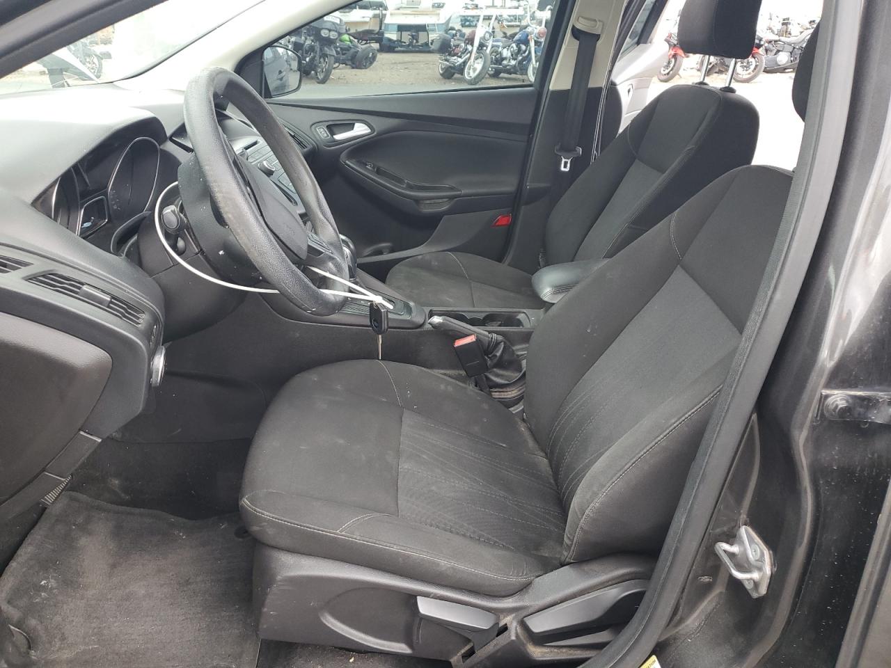 2015 Ford Focus Se VIN: 1FADP3K22FL294012 Lot: 84920825