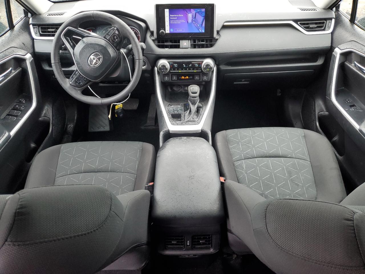 2024 Toyota Rav4 Xle VIN: 2T3P1RFV3RC445619 Lot: 85913815