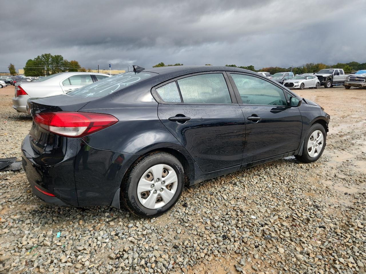 2017 Kia Forte Lx VIN: 3KPFL4A7XHE119567 Lot: 85406825