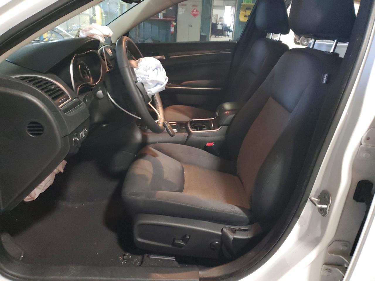 2022 Chrysler 300 Touring VIN: 2C3CCAAGXNH232831 Lot: 82673715