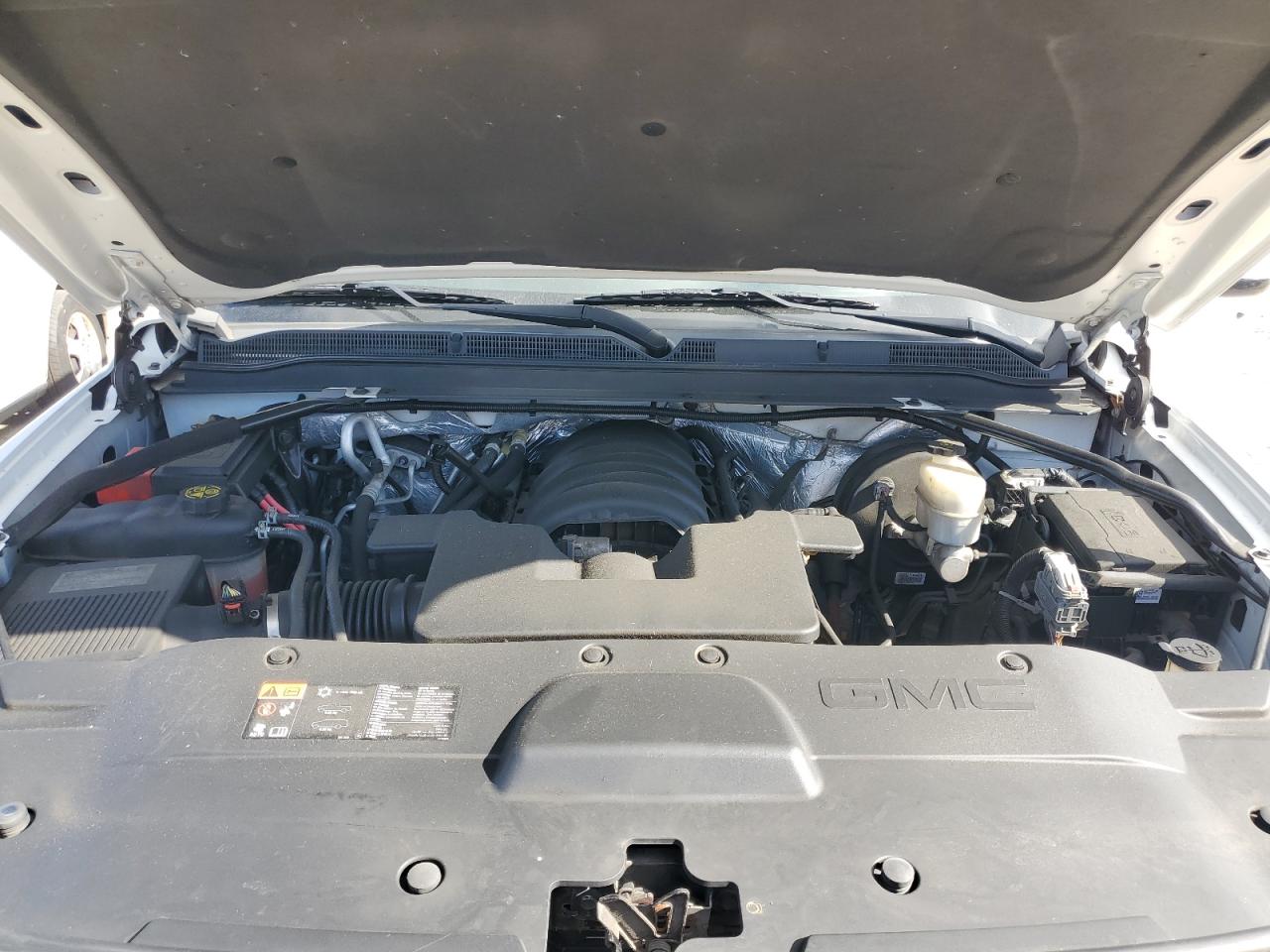 2016 GMC Yukon Xl K1500 Sle VIN: 1GKS2FKC4GR303368 Lot: 85346775