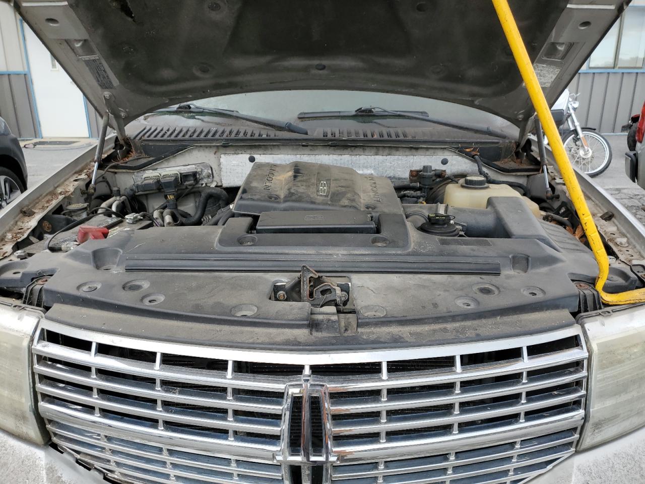 2007 Lincoln Navigator VIN: 5LMFU28527LJ11998 Lot: 89560125