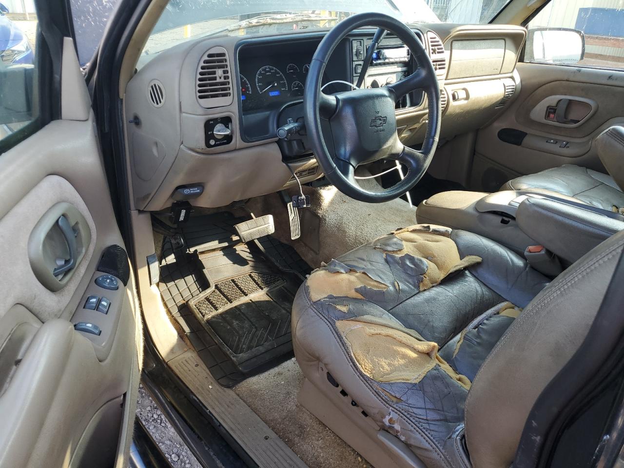 1999 Chevrolet Tahoe K1500 VIN: 3GNEK18R6XG186052 Lot: 86179395