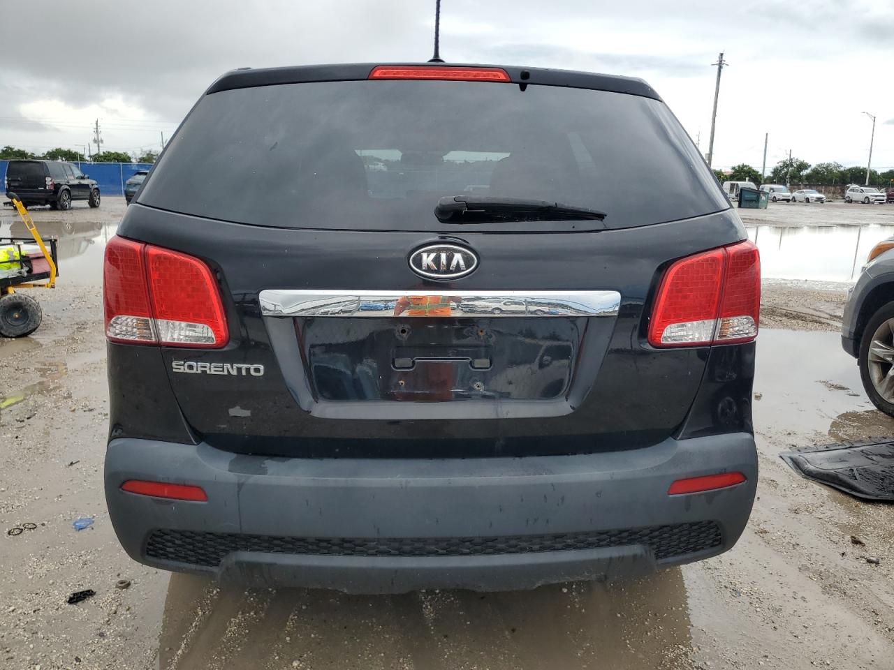 2011 Kia Sorento Base VIN: 5XYKT3A11BG022000 Lot: 82305685