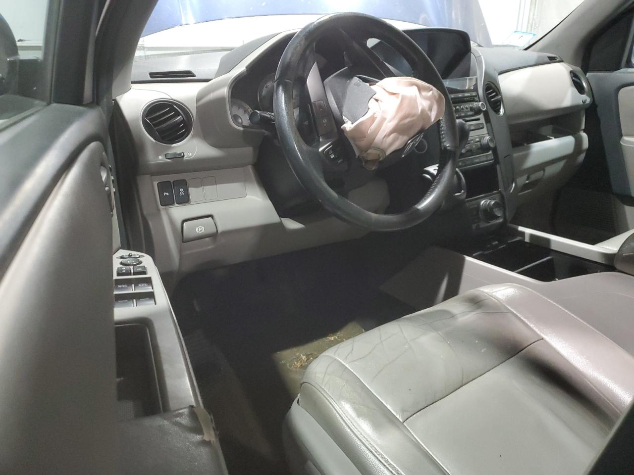 2015 Honda Pilot Touring VIN: 5FNYF4H91FB041100 Lot: 81981475