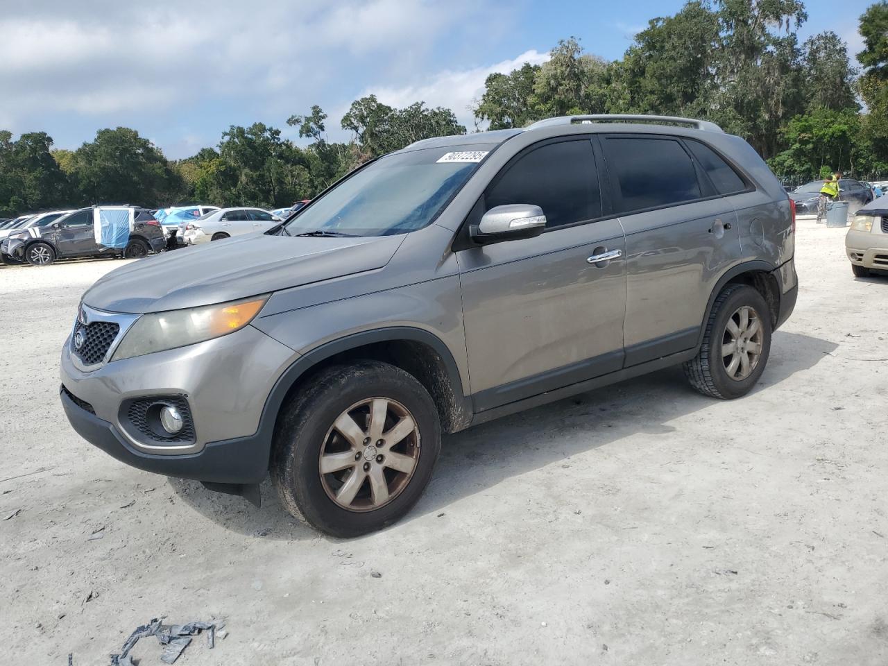 2011 Kia Sorento Base VIN: 5XYKT3A11BG107032 Lot: 90372295