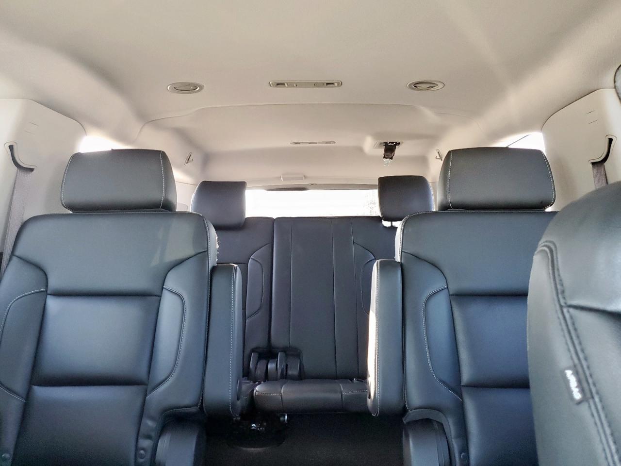 2017 Chevrolet Suburban K1500 Lt VIN: 1GNSKHKCXHR389382 Lot: 85829455