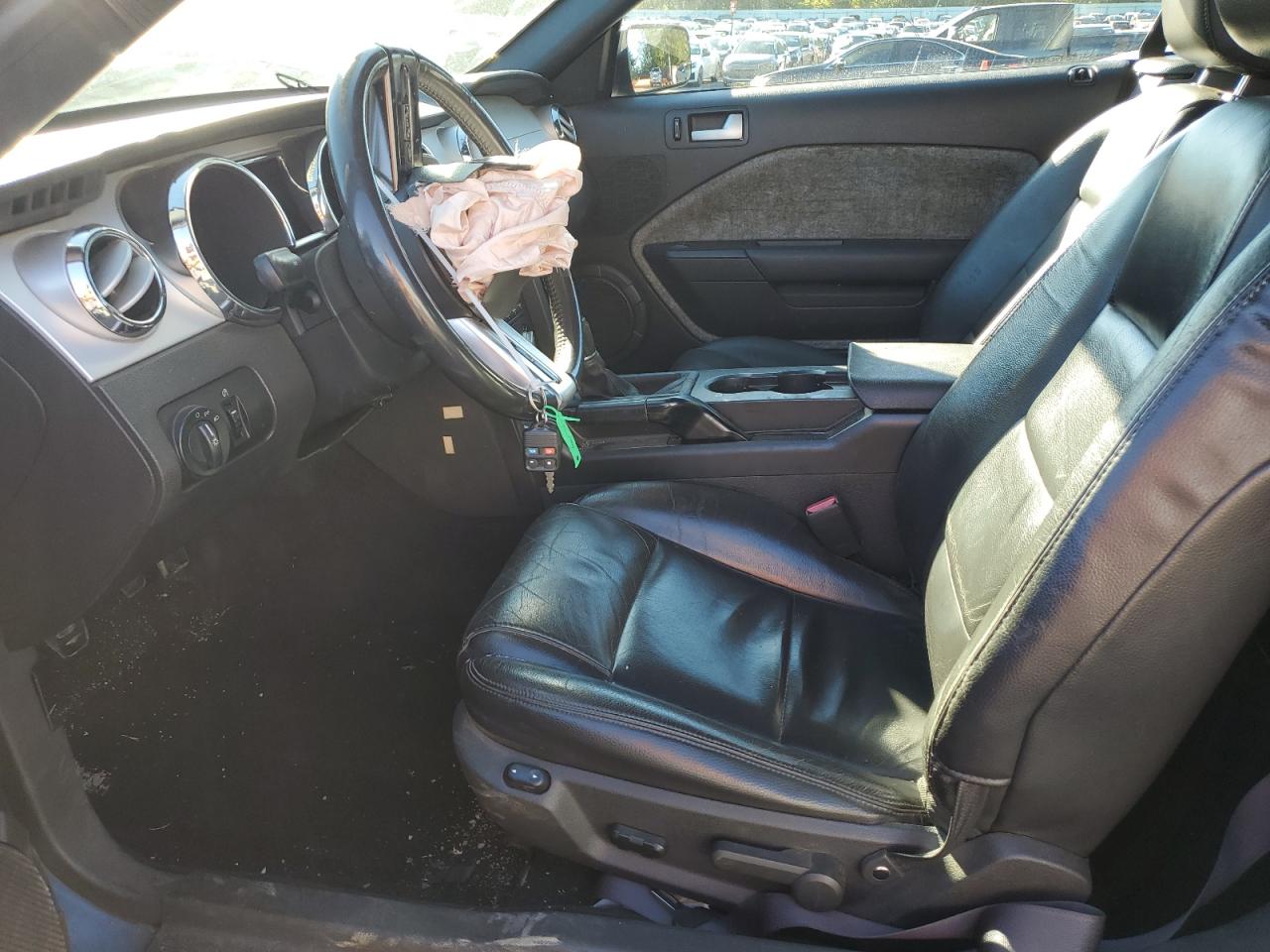 2006 Ford Mustang VIN: 1ZVFT84N765114799 Lot: 82253375