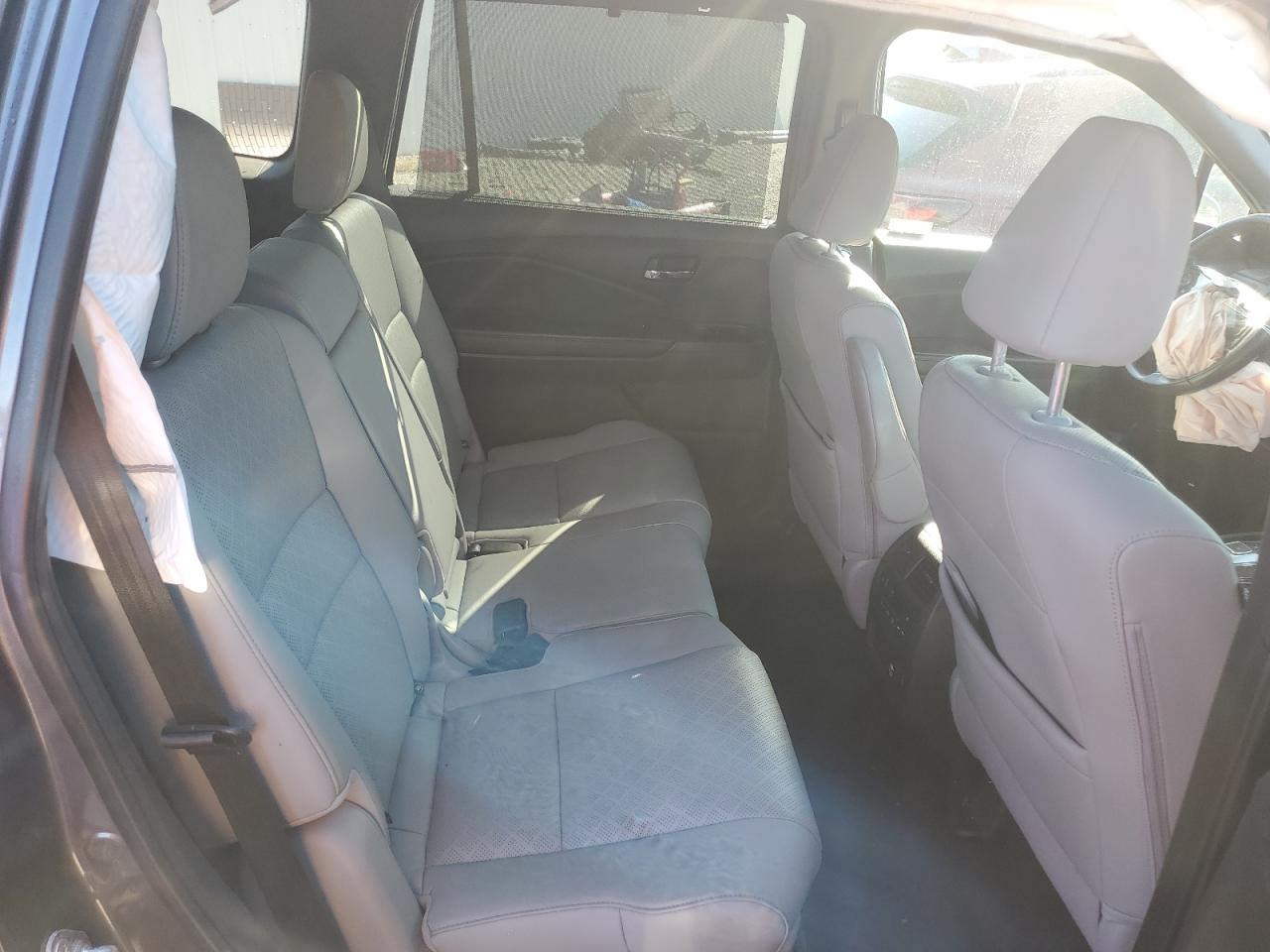 2019 Honda Passport Touring VIN: 5FNYF8H97KB013688 Lot: 89485865